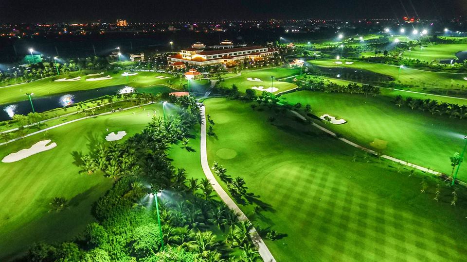 Tiện ích ngoại khu đa dạng, cao cấp với sân golf Long Biên