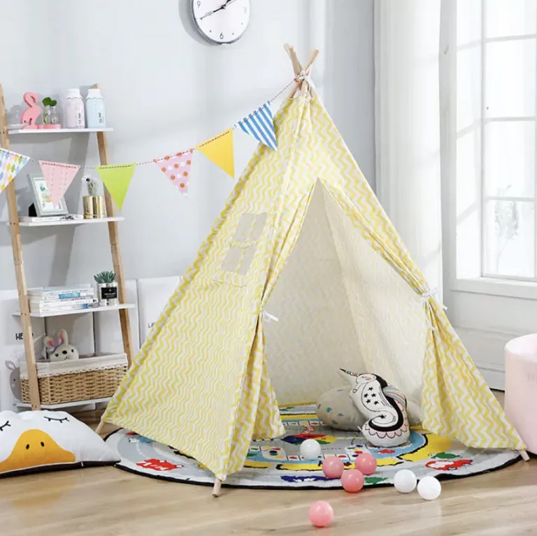 Set-up 1 góc lều camping thật sự hợp lý và ấm cúng cho con là điều bạn nên tham khảo.