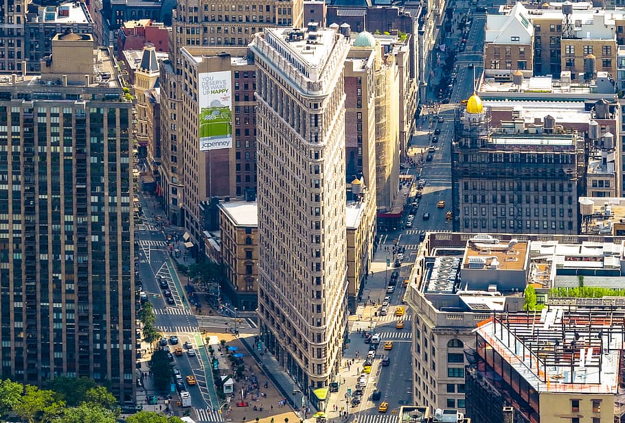 Tòa nhà Flatiron nằm ở 175 Fifth Avenue thuộc khu Manhattan, thành phố New York