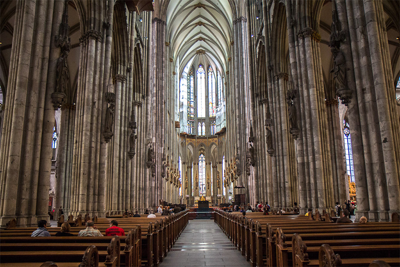 Thánh đường Cologne có tổng diện tích lên đến 4.500m2