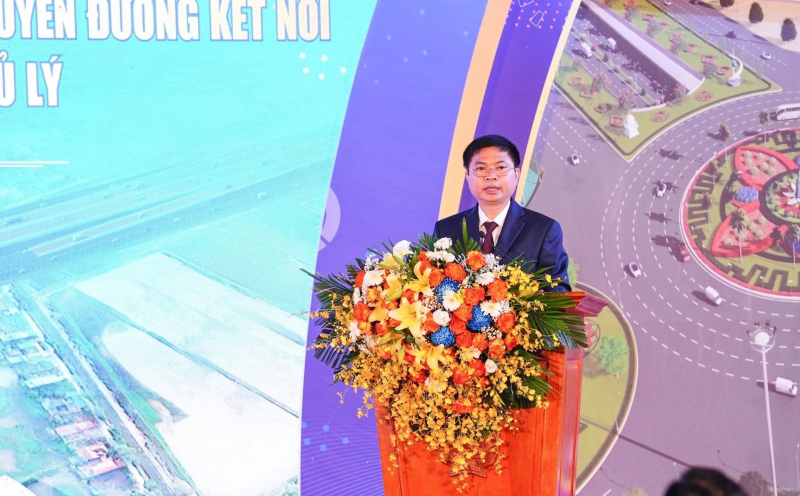Ông Trương Quốc Huy, Chủ tịch UBND tỉnh Hà Nam phát biểu tại buổi lễ