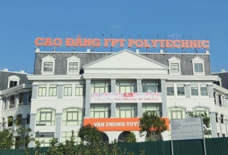 khu vực cổng trường Cao đẳng FPT Polytechnic 