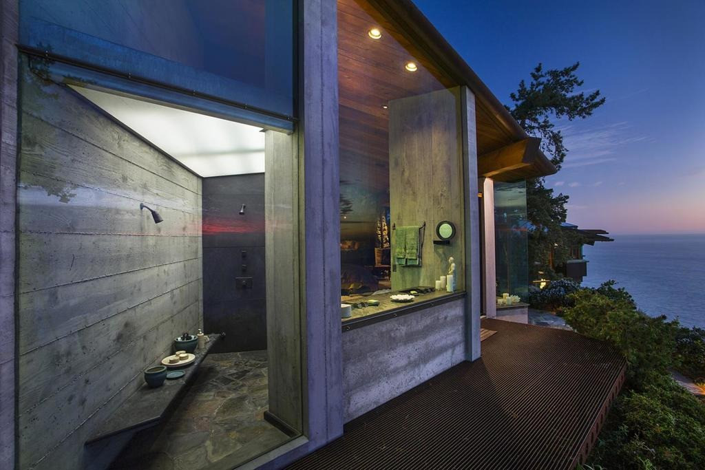 Độc đáo căn nhà trên vách đá view Thái Bình Dương 25 triệu USD
