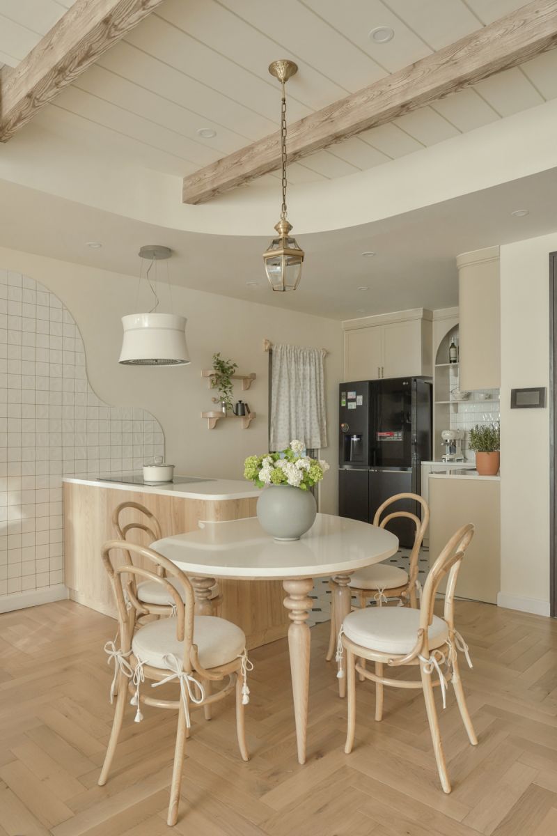 Căn hộ 82m2 lấy cảm hứng từ nhà gỗ trên thảo nguyên châu Âu