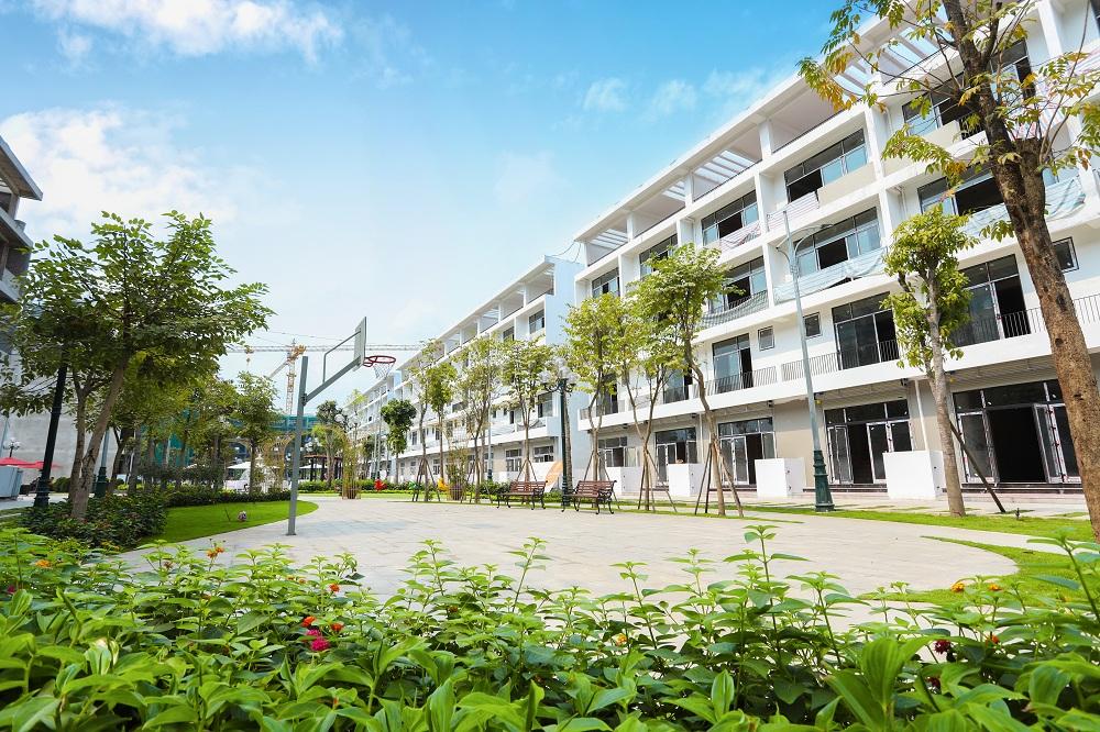 Giá nhà dự báo khó hạ nhiệt, nhà đầu tư ‘chùn tay’ với biệt thự