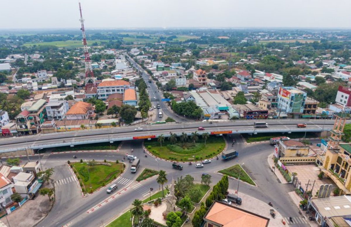 Giá đất Củ Chi, Hóc Môn hạ nhiệt nhưng vẫn neo ở mức cao