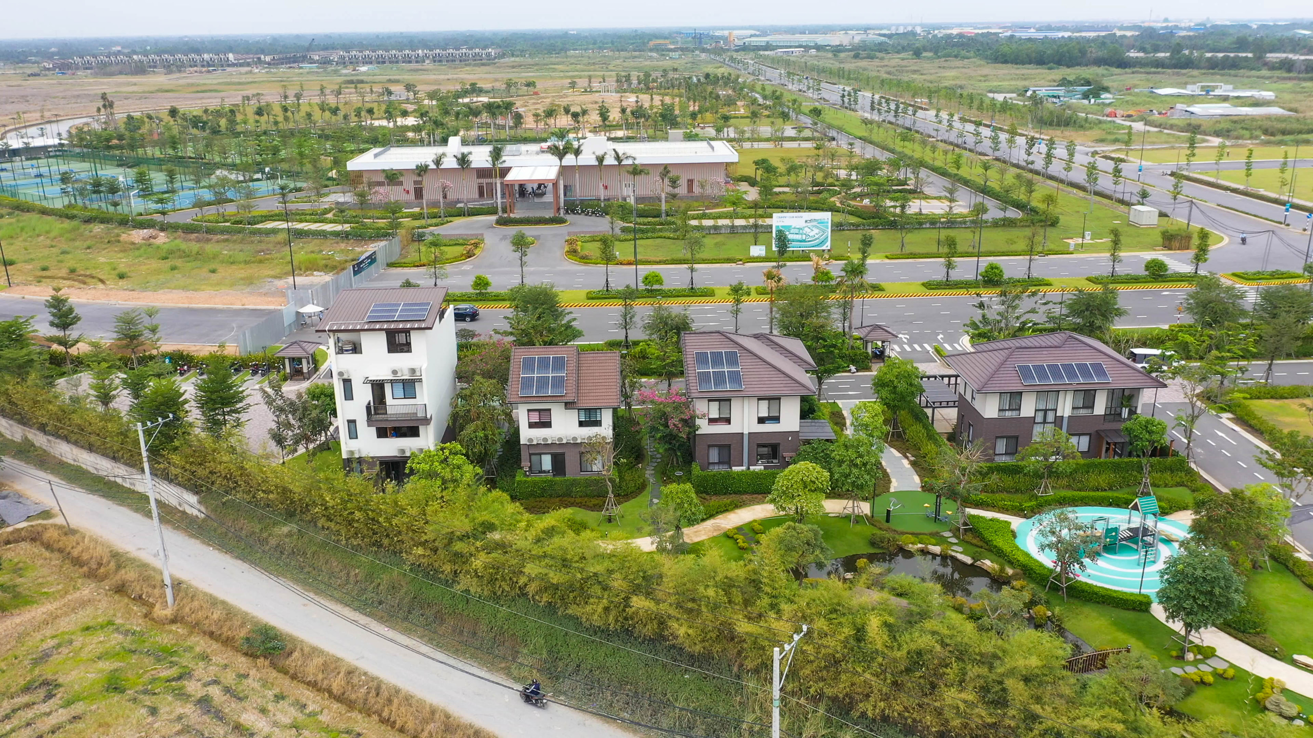 Nhiều dự án mới triển khai, bất động sản Long An bứt phá sau nhiều năm Nhiều dự án mới triển khai, bất động sản Long An bứt phá sau nhiều năm