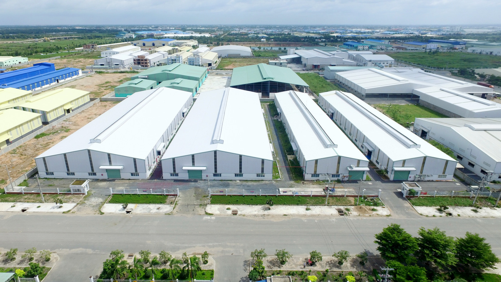 Bất động sản công nghiệp khởi sắc, thu hút vốn đầu tư 2022