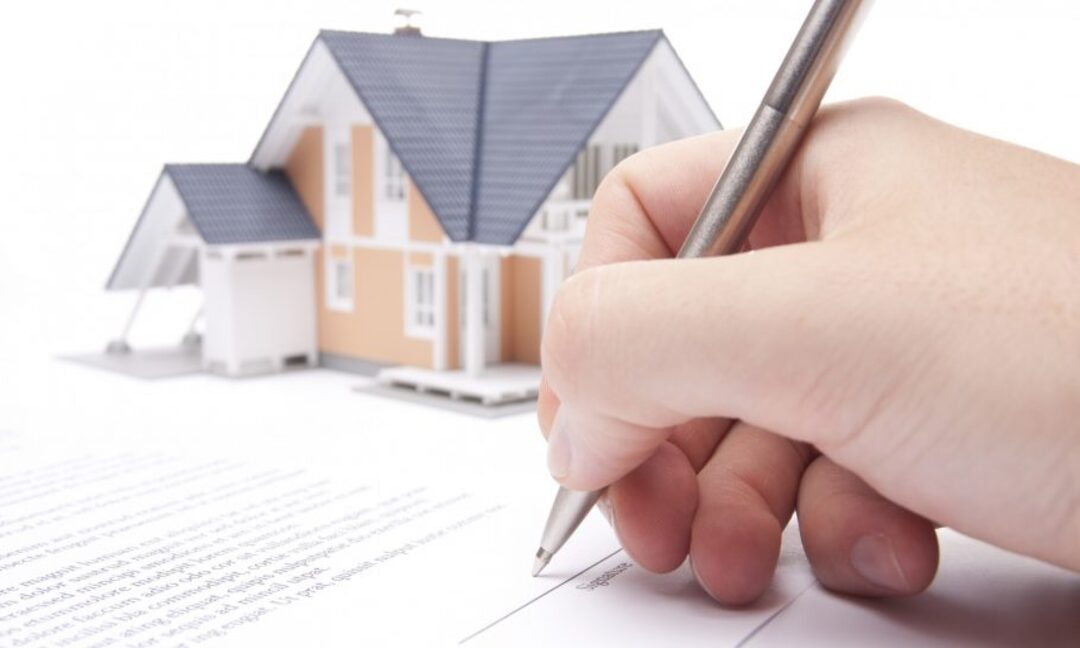 Hợp đồng mua bán nhà đất là gì? Thông tin cần thiết khi đi công chứng hợp đồng nhà đất Hợp đồng mua bán nhà đất là gì? Thông tin cần thiết khi đi công chứng hợp đồng nhà đất