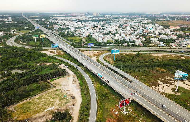 Bình Thuận: Bộ trưởng Giao thông yêu cầu phải thông xe tuyến cao tốc 100km trước 31/12
