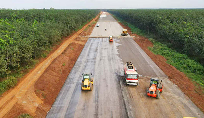 Cao tốc Dầu Giây - Phan Thiết có vốn đầu tư 18.000 tỷ sẽ đi vào khai thác trong 4/2023 Cao tốc Dầu Giây - Phan Thiết có vốn đầu tư 18.000 tỷ sẽ đi vào khai thác trong 4/2023