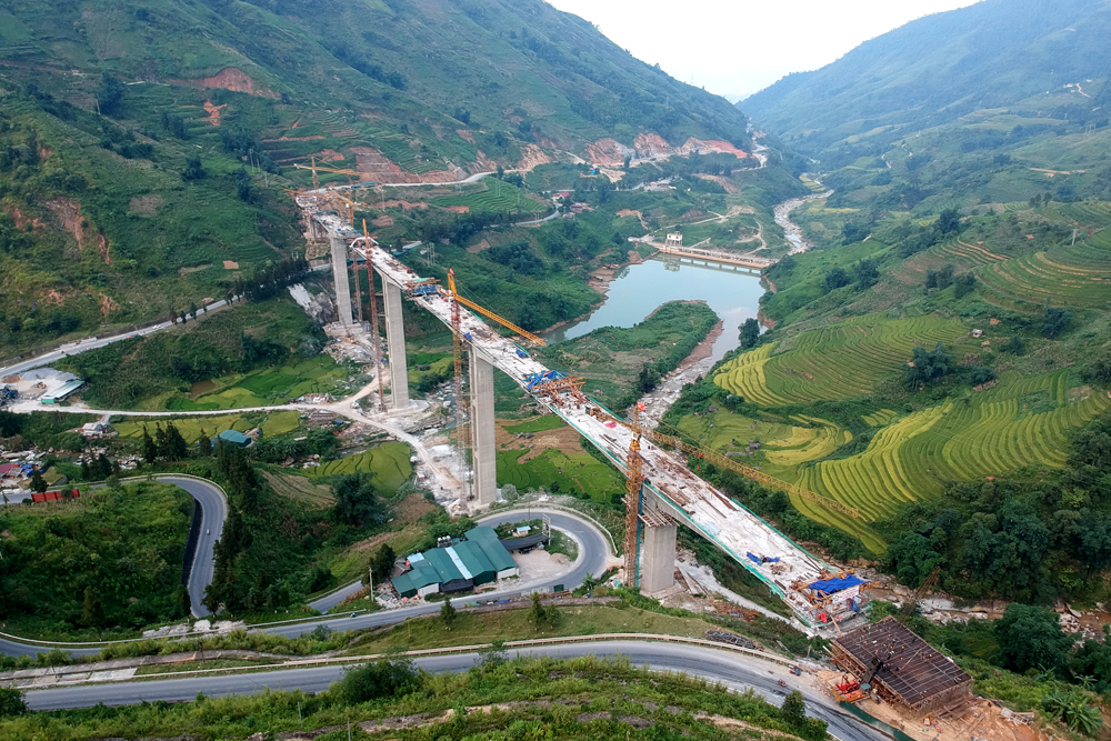Điều chỉnh dự án đường nối cao tốc Hà Nội - Lào Cai với Sapa 2.500 tỷ Điều chỉnh dự án đường nối cao tốc Hà Nội - Lào Cai với Sapa 2.500 tỷ