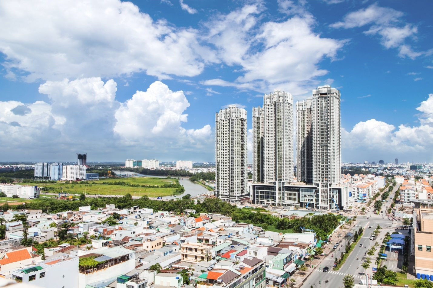 4 khó khăn chính của Thị trường Bất động sản hiện nay 4 khó khăn chính của Thị trường Bất động sản hiện nay