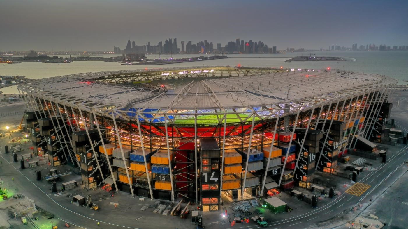 Qatar tháo dỡ sân vận động làm từ 974 container phục vụ World Cup Qatar tháo dỡ sân vận động làm từ 974 container phục vụ World Cup