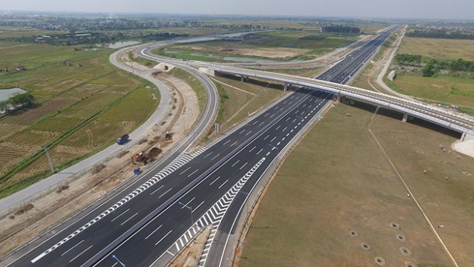 Tết dương lịch 2023: Đồng loạt khởi công 12 dự án thành phần cao tốc Bắc - Nam