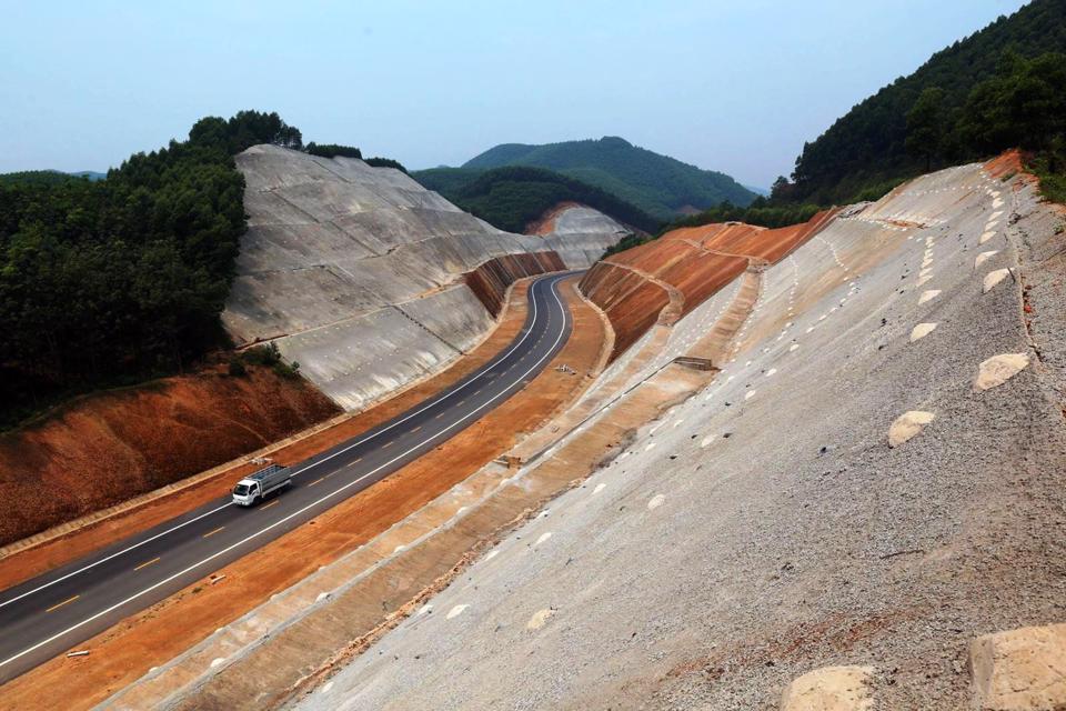 Thi công 66km cao tốc 10.000 tỷ nối Quảng Trị - Quảng Bình Thi công 66km cao tốc 10.000 tỷ nối Quảng Trị - Quảng Bình