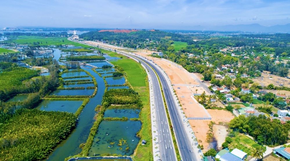 Quảng Ngãi: Bổ sung quy hoạch 7.000ha dọc ven biển Dung Quất Sa Huỳnh