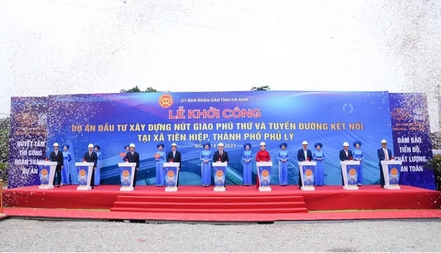 Hà Nam: Khởi công xây nút giao thông đa tầng tổng vốn 1.400 tỷ do liên danh Vinaconex - Trung Chính làm nhà thầu Hà Nam: Khởi công xây nút giao thông đa tầng tổng vốn 1.400 tỷ do liên danh Vinaconex - Trung Chính làm nhà thầu