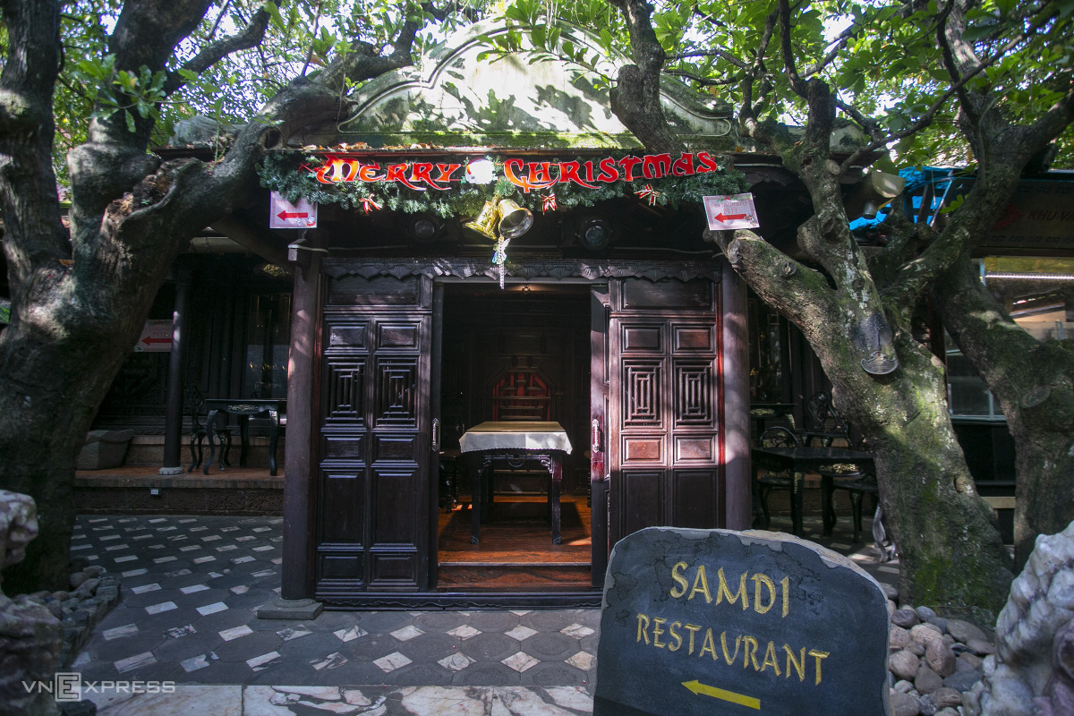 Bên trong nhà cổ đang bị siết nợ của đại gia Huy 'máy nổ' Bên trong nhà cổ đang bị siết nợ của đại gia Huy 'máy nổ'
