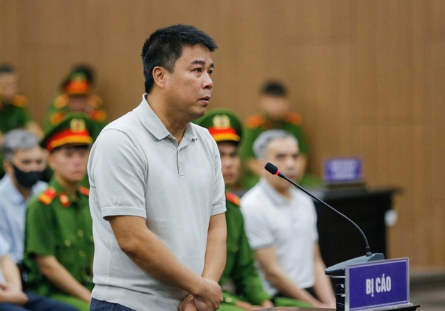 Nguyễn Văn Hậu – Chủ tịch Phúc Sơn bị tuyên 30 năm tù Nguyễn Văn Hậu – Chủ tịch Phúc Sơn bị tuyên 30 năm tù