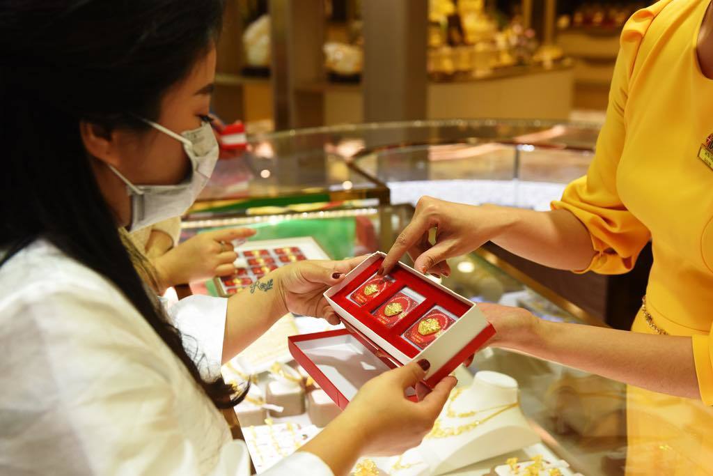 Giá vàng hôm nay 6/8: Vàng miếng SJC tăng mạnh, tiến sát mốc đỉnh lịch sử 124 triệu đồng/lượng Giá vàng hôm nay 6/8: Vàng miếng SJC tăng mạnh, tiến sát mốc đỉnh lịch sử 124 triệu đồng/lượng