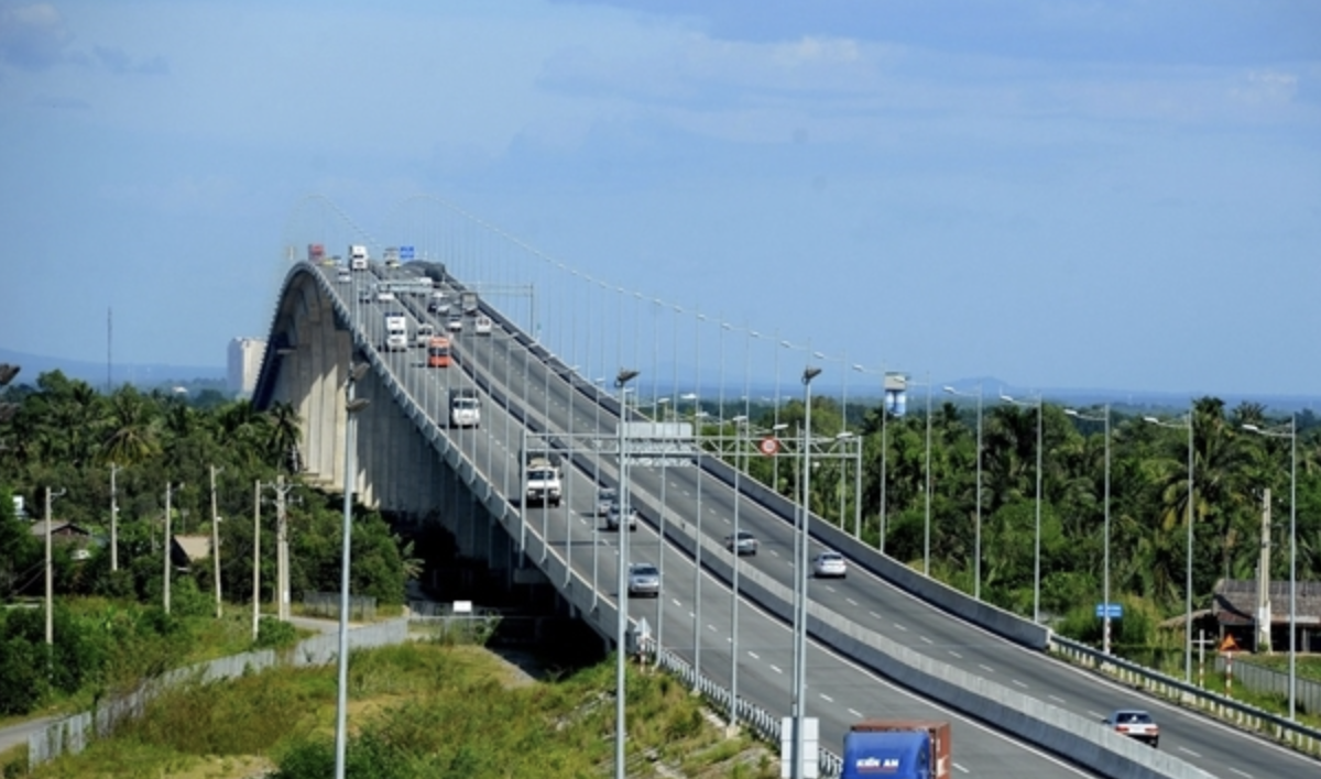 Đồng Nai tháo điểm nghẽn hạ tầng: Dồn lực gỡ vướng mặt bằng, tăng tốc giải ngân Đồng Nai tháo điểm nghẽn hạ tầng: Dồn lực gỡ vướng mặt bằng, tăng tốc giải ngân