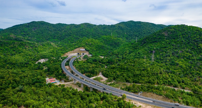 Đèo Cả tìm kiếm hợp tác chiến lược với các đối tác lớn Trung Quốc, hướng tới dự án hạ tầng hàng chục tỷ USD