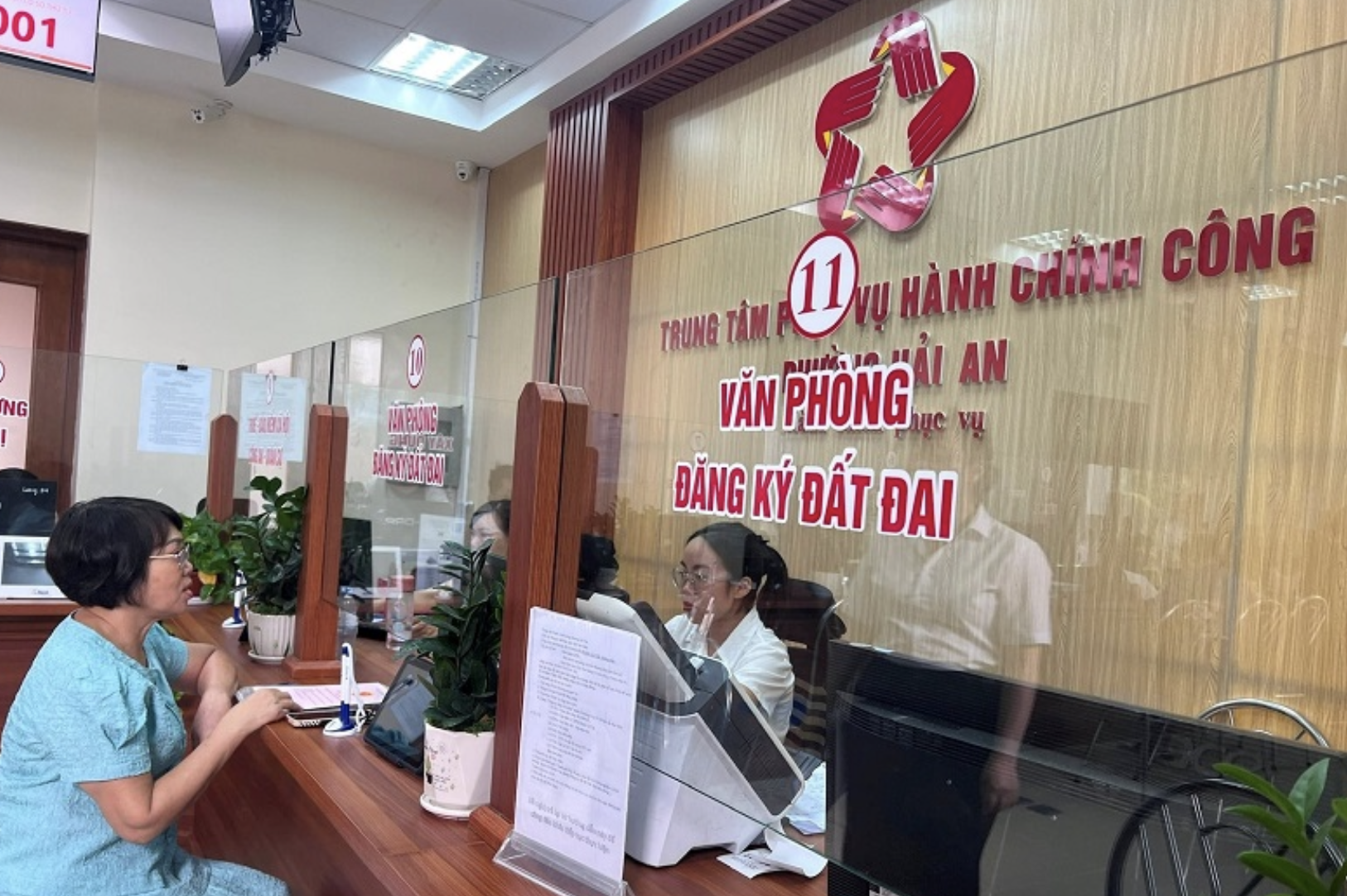 Nhiều xã, phường ở Hải Phòng loay hoay cấp “sổ đỏ” lần đầu: Thiếu cán bộ, dữ liệu chưa đồng bộ Nhiều xã, phường ở Hải Phòng loay hoay cấp “sổ đỏ” lần đầu: Thiếu cán bộ, dữ liệu chưa đồng bộ
