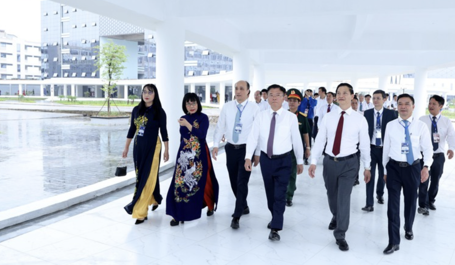 Khánh thành trường Đại học Luật cơ sở 2 quy mô 1.800 tỷ đồng ở Bắc Ninh, kỳ vọng trung tâm đào tạo chất lượng cao Khánh thành trường Đại học Luật cơ sở 2 quy mô 1.800 tỷ đồng ở Bắc Ninh, kỳ vọng trung tâm đào tạo chất lượng cao