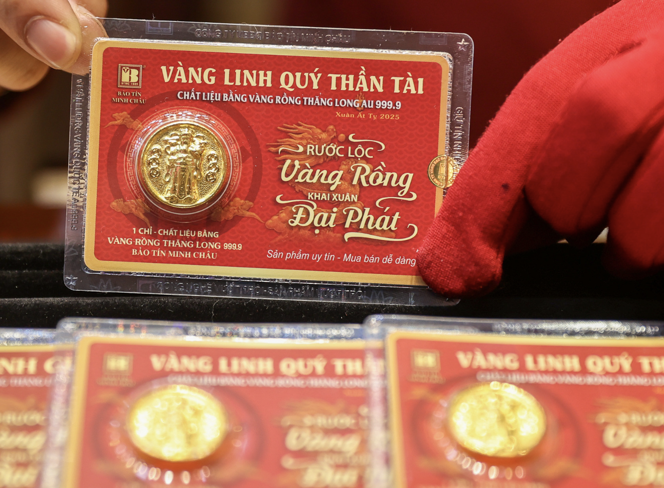 Giá vàng hôm nay 21/8/2025: Vàng nhẫn phá kỷ lục, thị trường thế giới tăng tốc dữ dội