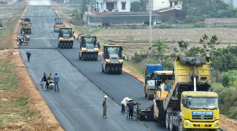Đầu tư công bùng nổ, doanh nghiệp xây dựng hưởng lợi: Vinaconex, HHV, Fecon đều báo lãi đậm Đầu tư công bùng nổ, doanh nghiệp xây dựng hưởng lợi: Vinaconex, HHV, Fecon đều báo lãi đậm