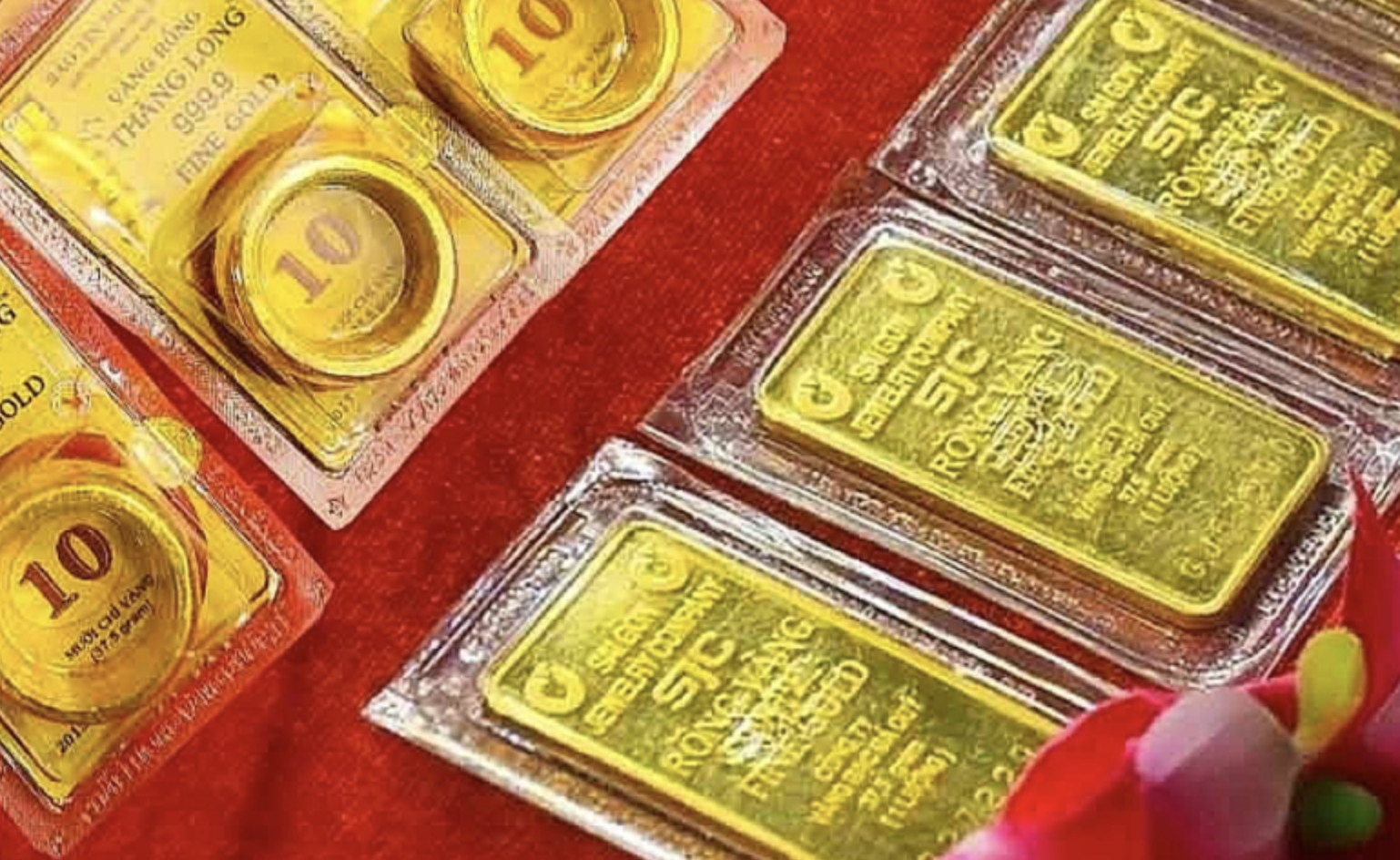 Giá vàng hôm nay 1/9: Vàng miếng neo vùng đỉnh ngày thứ ba liên tiếp, tăng mạnh 4 triệu đồng trong tuần qua