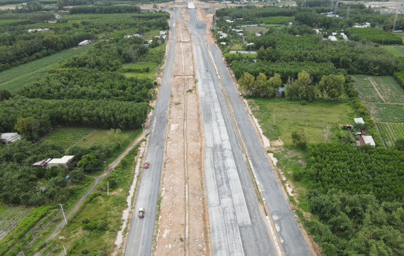 Đồng Nai quyết liệt siết tiến độ hai dự án giao thông trọng điểm, điều chuyển khối lượng giữa các nhà thầu để kịp thông xe trước 19/12 Đồng Nai quyết liệt siết tiến độ hai dự án giao thông trọng điểm, điều chuyển khối lượng giữa các nhà thầu để kịp thông xe trước 19/12