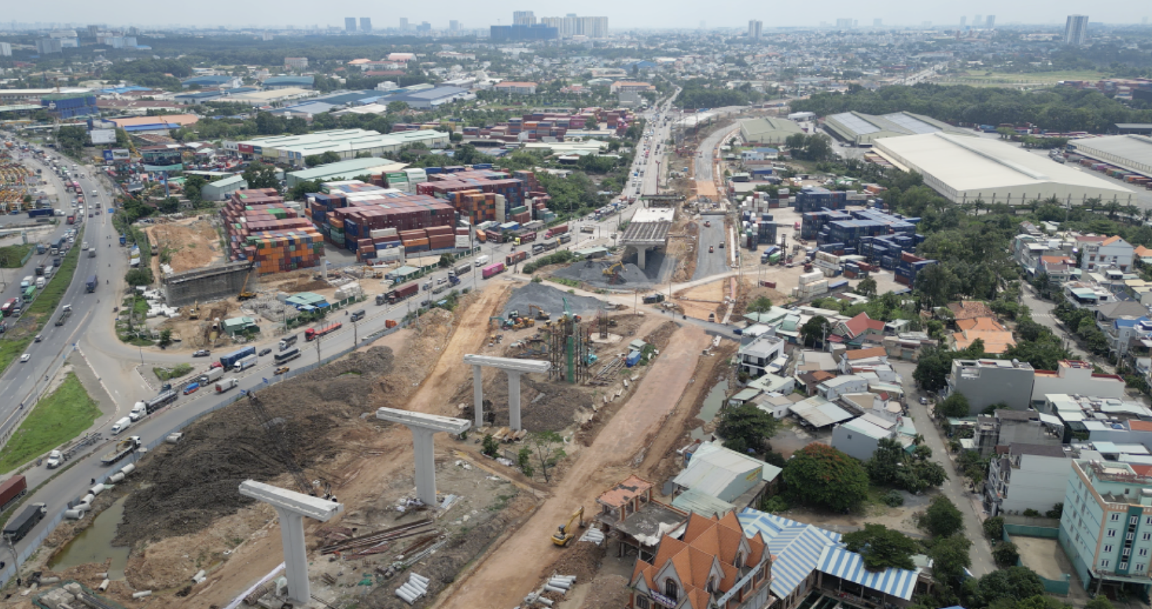 Đồng Nai tăng tốc triển khai 29 công trình trọng điểm, tháo gỡ khó khăn để không đánh mất lợi thế Long Thành Đồng Nai tăng tốc triển khai 29 công trình trọng điểm, tháo gỡ khó khăn để không đánh mất lợi thế Long Thành