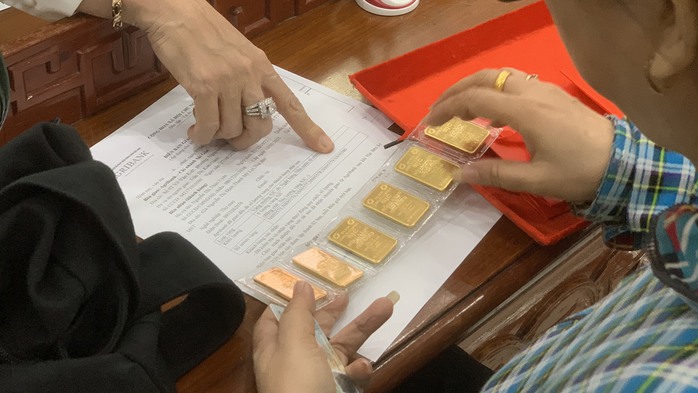 Kinh tế 24h: Giá vàng SJC lao dốc, EVN lỗ hơn 44.000 tỷ, kiến nghị kỷ luật lãnh đạo chậm trễ nhà ở xã hội