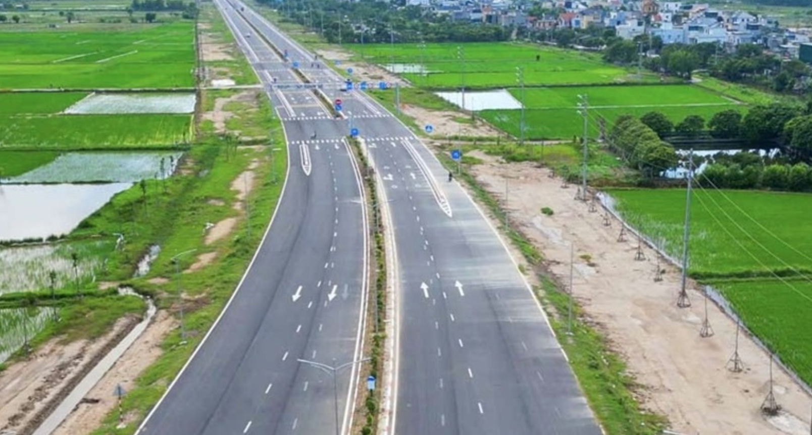 Tin vui cho Hưng Yên: Hàng loạt dự án giao thông nghìn tỷ sắp hoàn thành, mở rộng không gian phát triển đô thị và kinh tế Tin vui cho Hưng Yên: Hàng loạt dự án giao thông nghìn tỷ sắp hoàn thành, mở rộng không gian phát triển đô thị và kinh tế