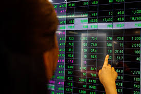 VN-Index tăng 600 điểm từ đáy, công ty chứng khoán đồng loạt cảnh báo rủi ro điều chỉnh mạnh