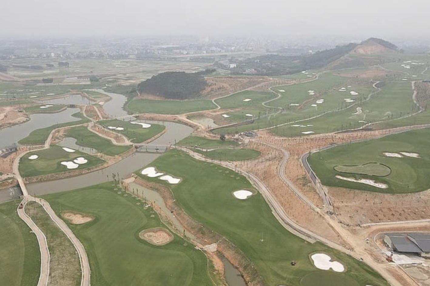Khu đô thị sân golf 6.600 tỷ đồng của Vinhomes: Bắc Ninh “chạy đua” mặt bằng, đền bù để sẵn sàng bùng nổ