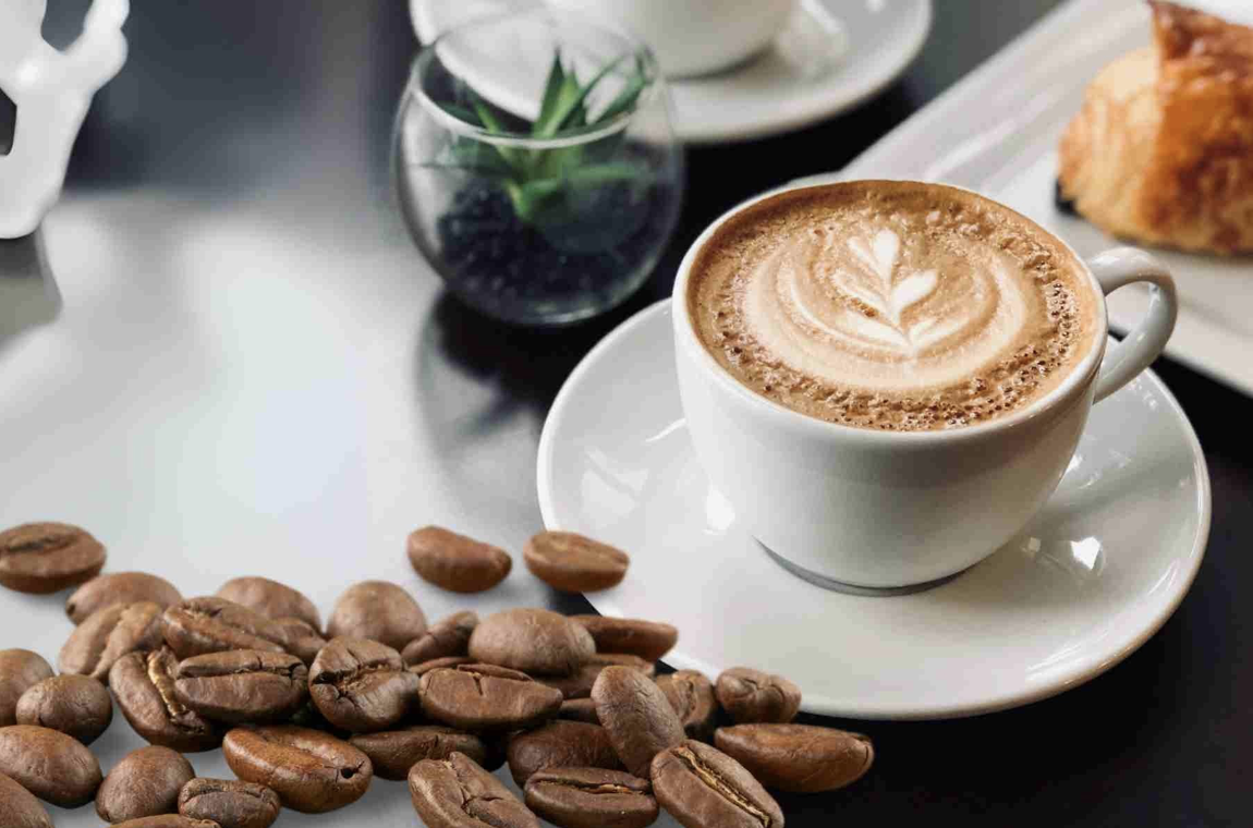 Giá cà phê hôm nay 18/9: Robusta và Arabica đồng loạt giảm mạnh, thị trường nội địa ổn định giữa áp lực dự trữ