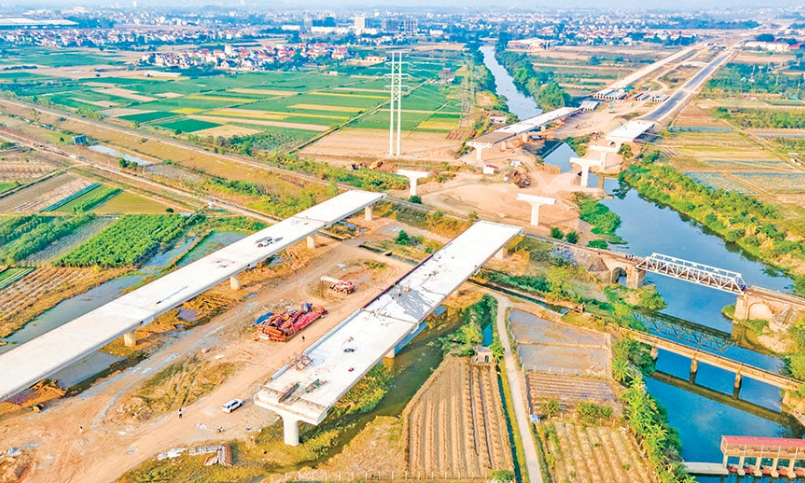 Hà Nội đề xuất thực hiện dự án đường kết nối Vành đai 4 và Vành đai 5