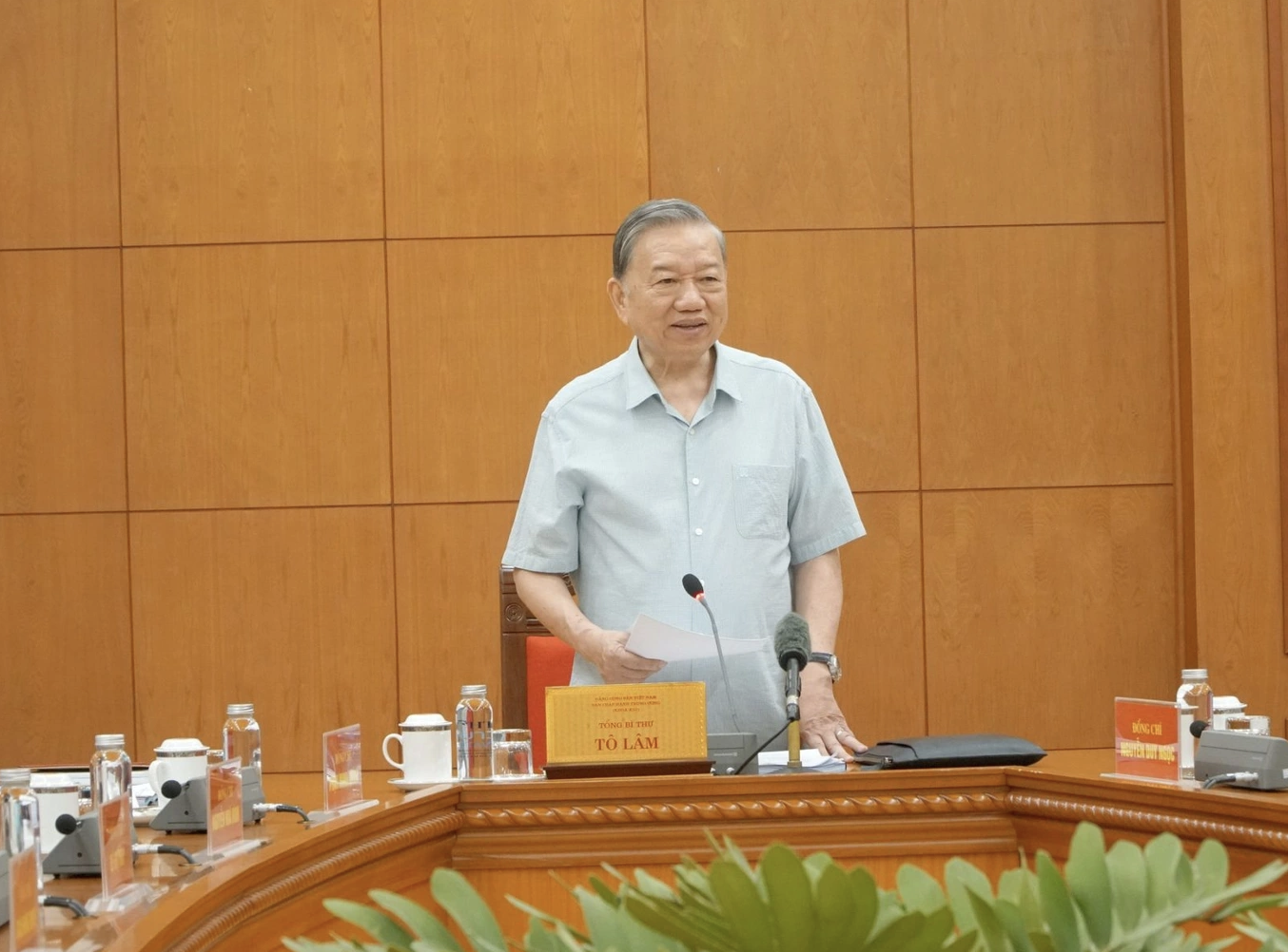 Tổng Bí thư: Sửa Luật Đất đai cần đặt trong tổng thể các luật về thuế, nhà ở, bất động sản Tổng Bí thư: Sửa Luật Đất đai cần đặt trong tổng thể các luật về thuế, nhà ở, bất động sản