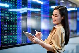 Chứng khoán sáng 24/9: Bất động sản dẫn sóng, VN-Index giằng co quanh mốc 1.625 điểm