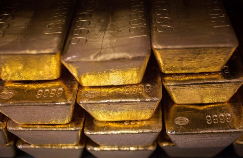 Giá vàng thế giới lập kỷ lục mới: Vọt gần 3.800 USD/ounce, tăng hơn 41% chỉ trong 9 tháng – Nhà đầu tư đổ xô săn vàng trú ẩn Giá vàng thế giới lập kỷ lục mới: Vọt gần 3.800 USD/ounce, tăng hơn 41% chỉ trong 9 tháng – Nhà đầu tư đổ xô săn vàng trú ẩn