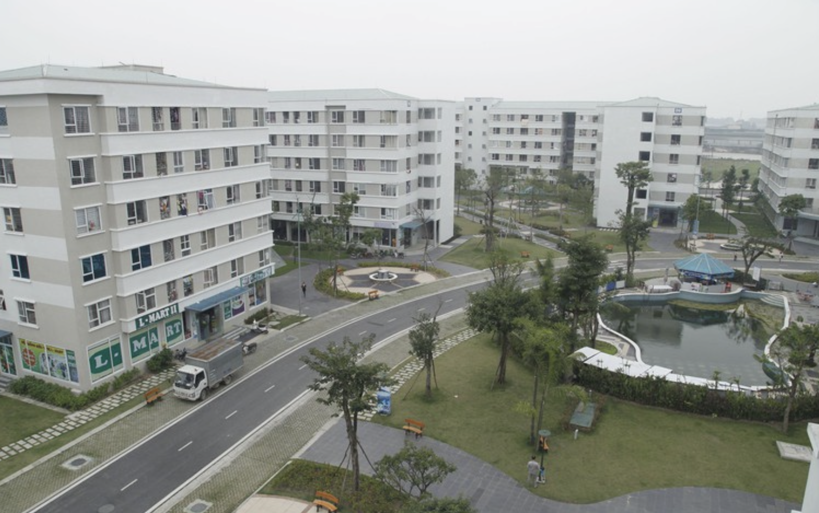 Đề xuất 18 doanh nghiệp lớn tham gia xây dựng nhà ở xã hội, ưu tiên triển khai tại 15 địa phương trọng điểm Đề xuất 18 doanh nghiệp lớn tham gia xây dựng nhà ở xã hội, ưu tiên triển khai tại 15 địa phương trọng điểm
