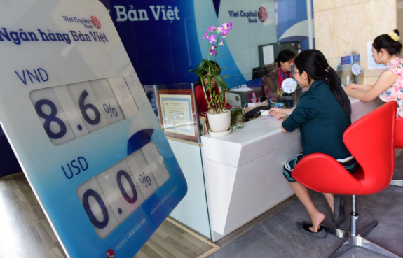 Lãi suất ngân hàng ngày 1/10: Nhiều nhà băng đồng loạt nhích tăng ngay đầu tháng 10
