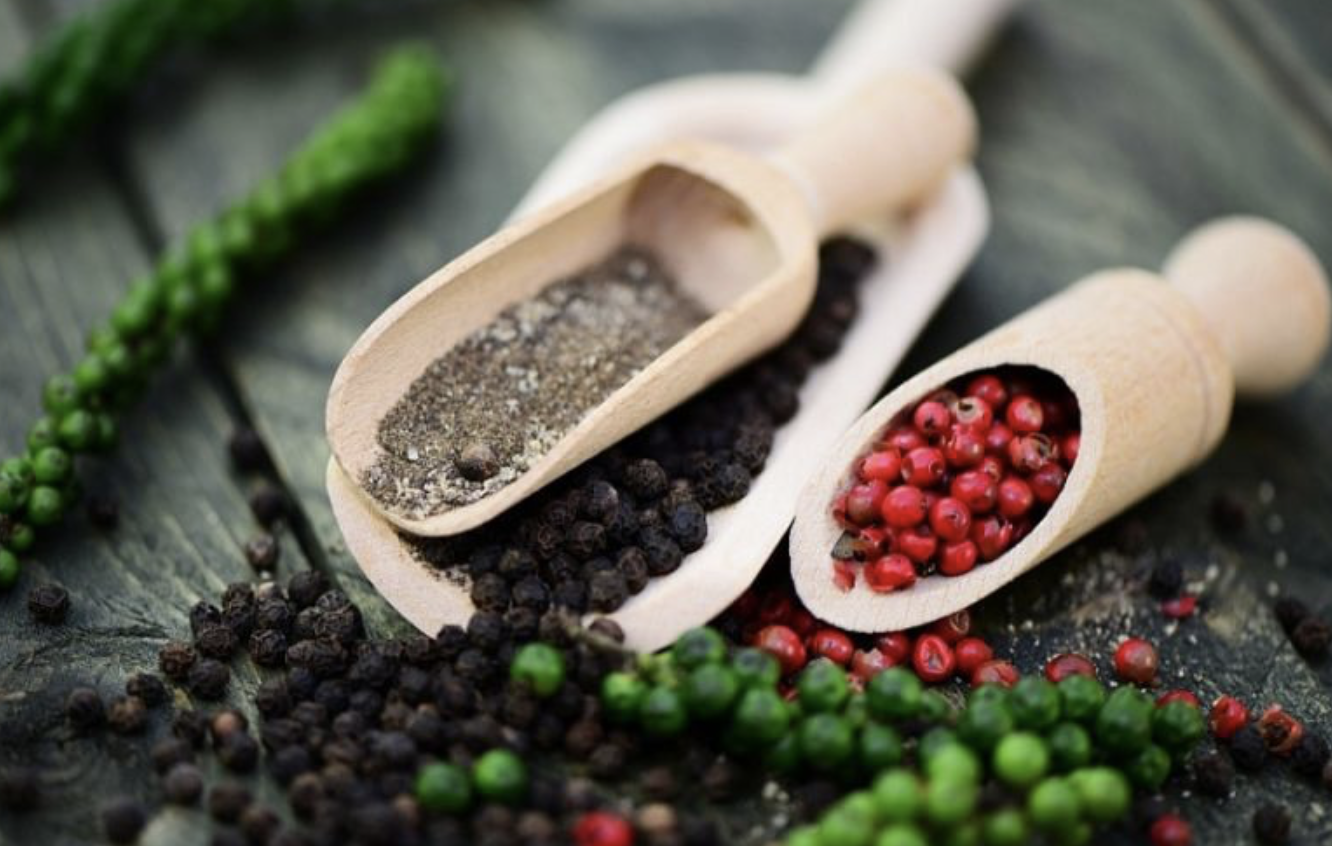 Giá tiêu hôm nay 6/10: Neo cao 146.000 đồng/kg, nông dân “giữ hàng chờ giá tốt hơn” Giá tiêu hôm nay 6/10: Neo cao 146.000 đồng/kg, nông dân “giữ hàng chờ giá tốt hơn”