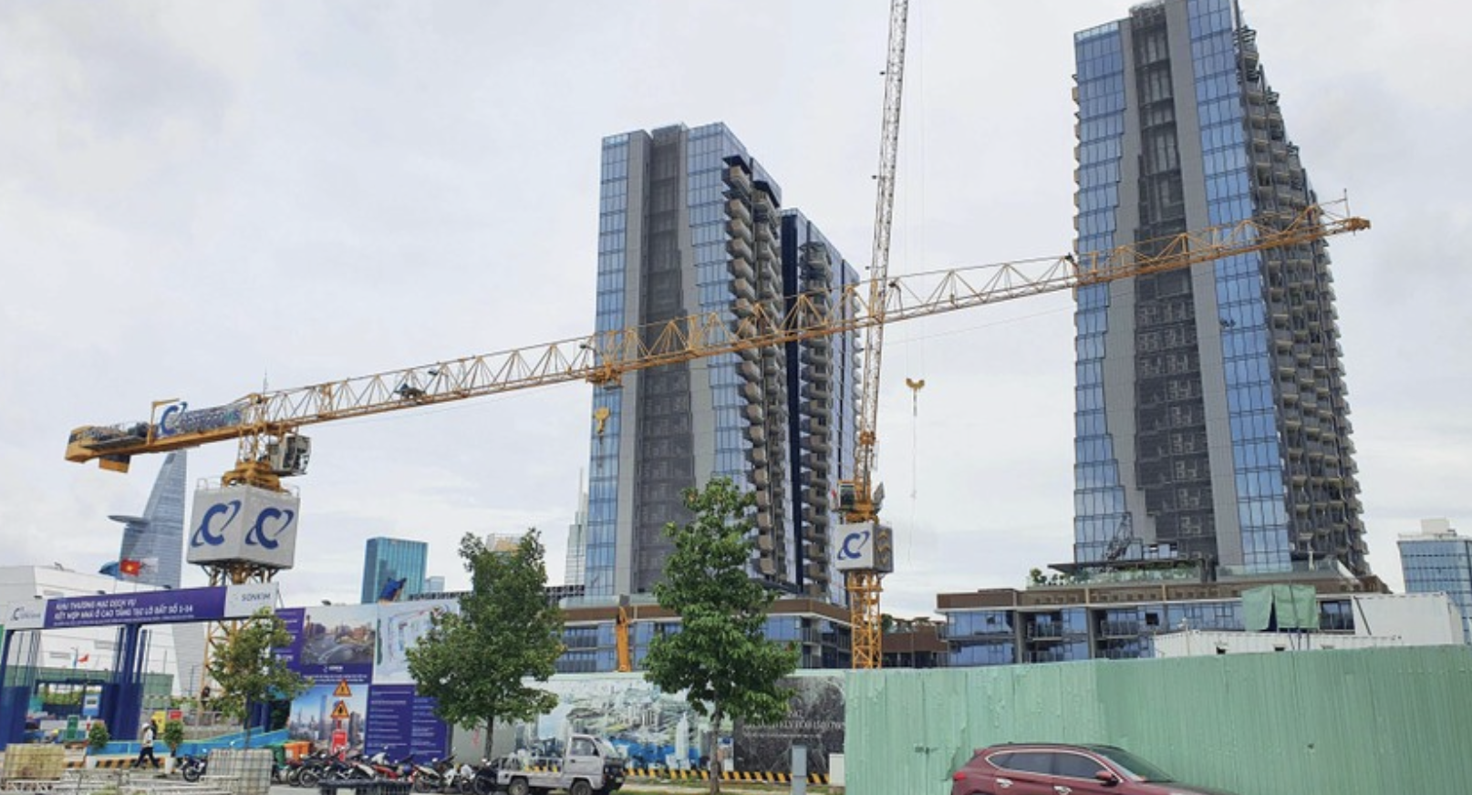 “Nước lên, thuyền càng lên”: Giá nhà đất TP.HCM thiết lập mặt bằng mới