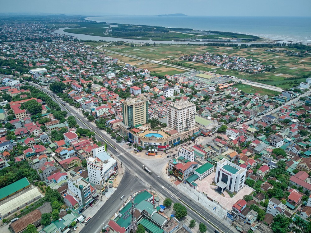 “Cơn khát nhà liền kề giá tầm trung bùng nổ ở phía Tây Hải Phòng: Người mua săn lùng từng lô đất” “Cơn khát nhà liền kề giá tầm trung bùng nổ ở phía Tây Hải Phòng: Người mua săn lùng từng lô đất”