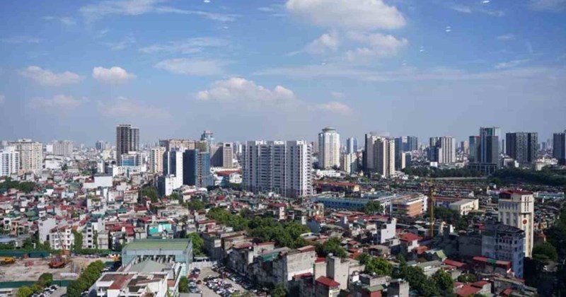 Bất động sản phía Nam “nóng trở lại”: Giá căn hộ tăng 7%, dòng vốn ồ ạt đổ về vùng ven TP.HCM