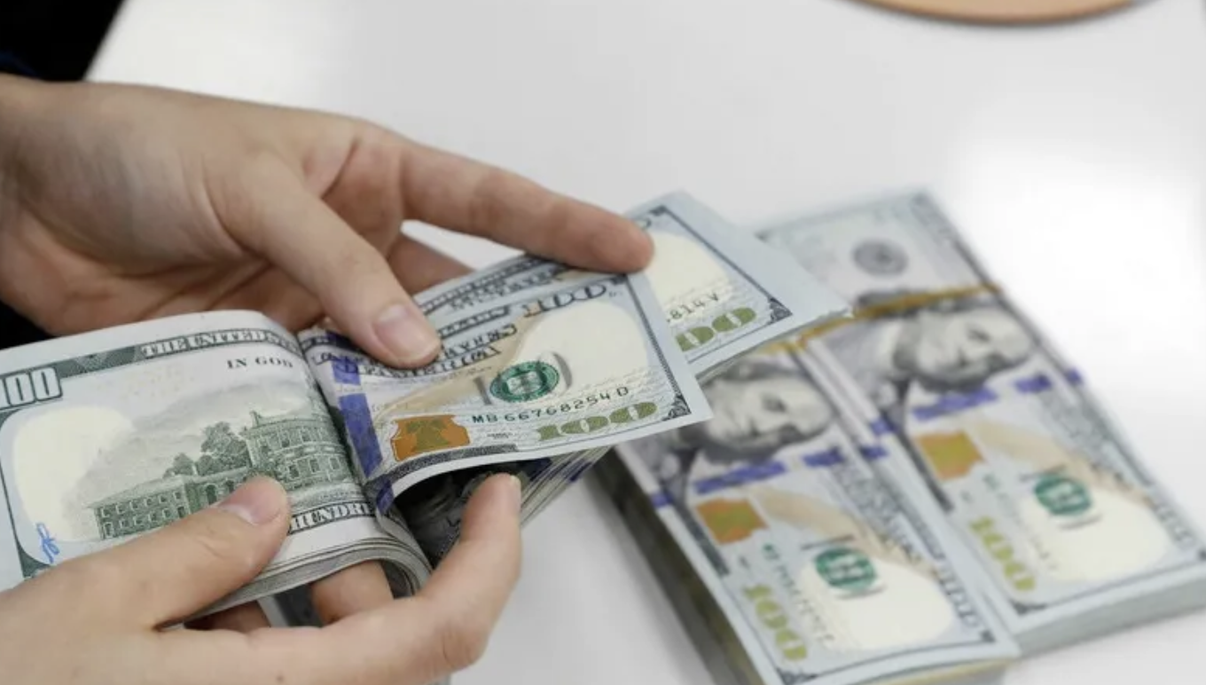 Tỷ giá USD ngày 11/10: Thị trường ngân hàng và tự do cùng chững lại